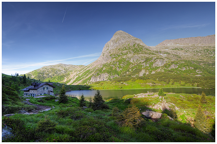 Rifugio_Colbricon_Dolomiti_alba