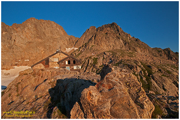 Rifugio_Pagari_alba