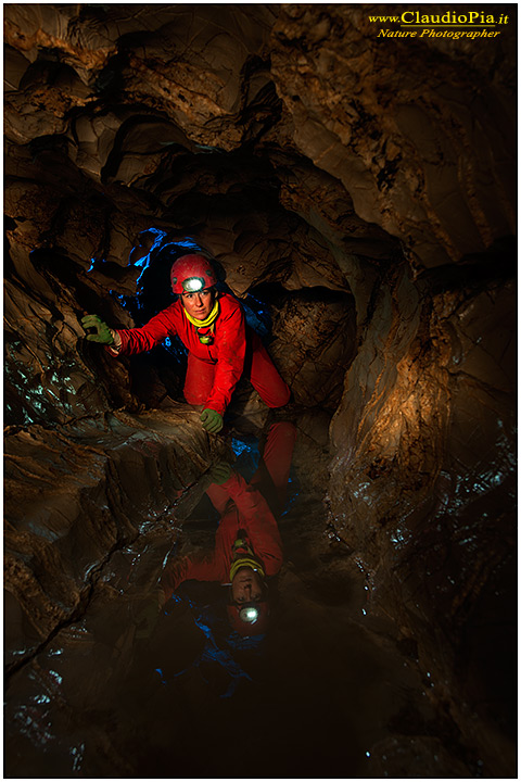 cave, cave, grotta, caver, speleologist, speleology, speleologia, exploration, underground, concrection