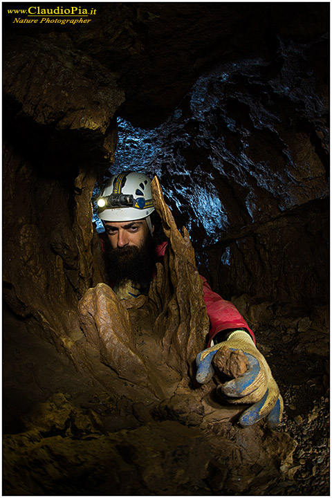 cave, cave, grotta, caver, speleologist, speleology, speleologia, exploration, underground, concrection